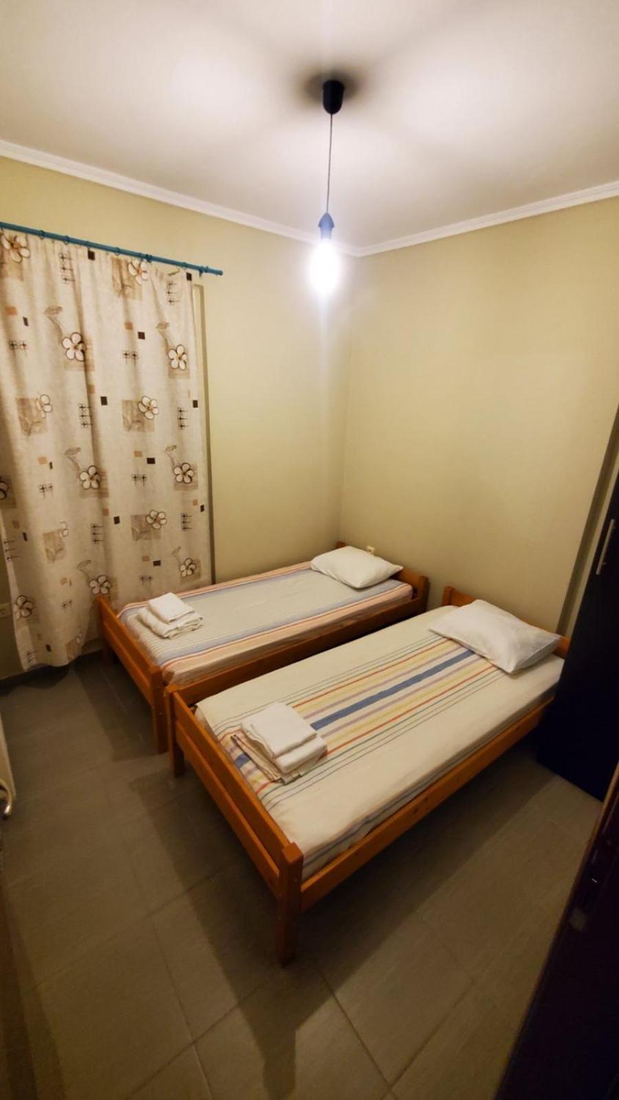 Vasilia Apartment Nea Iraklia Exterior foto